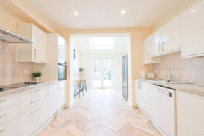 Fishponds 6 bedroom House